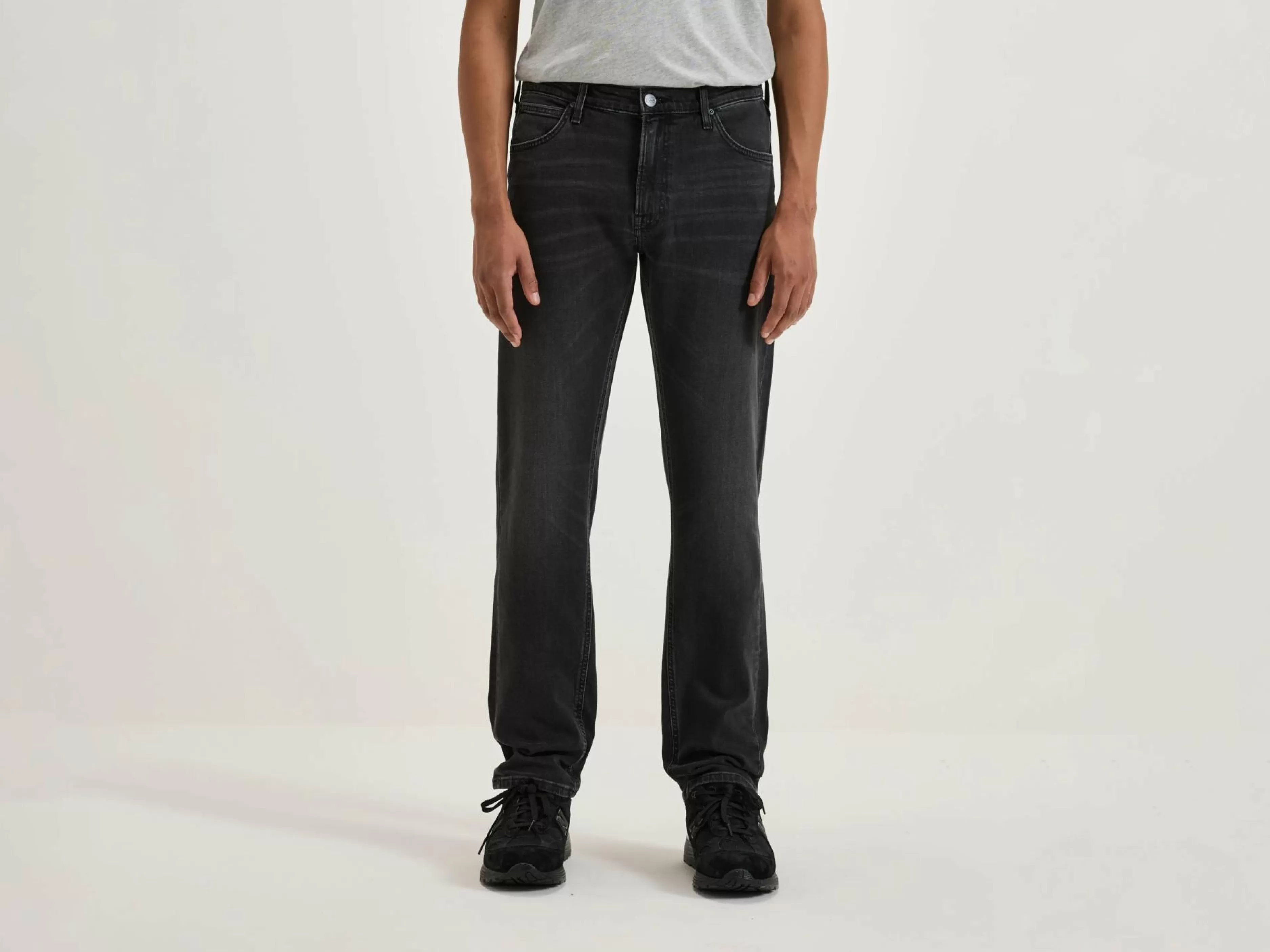 Daren Zip Fly Jeans-Lee Cheap