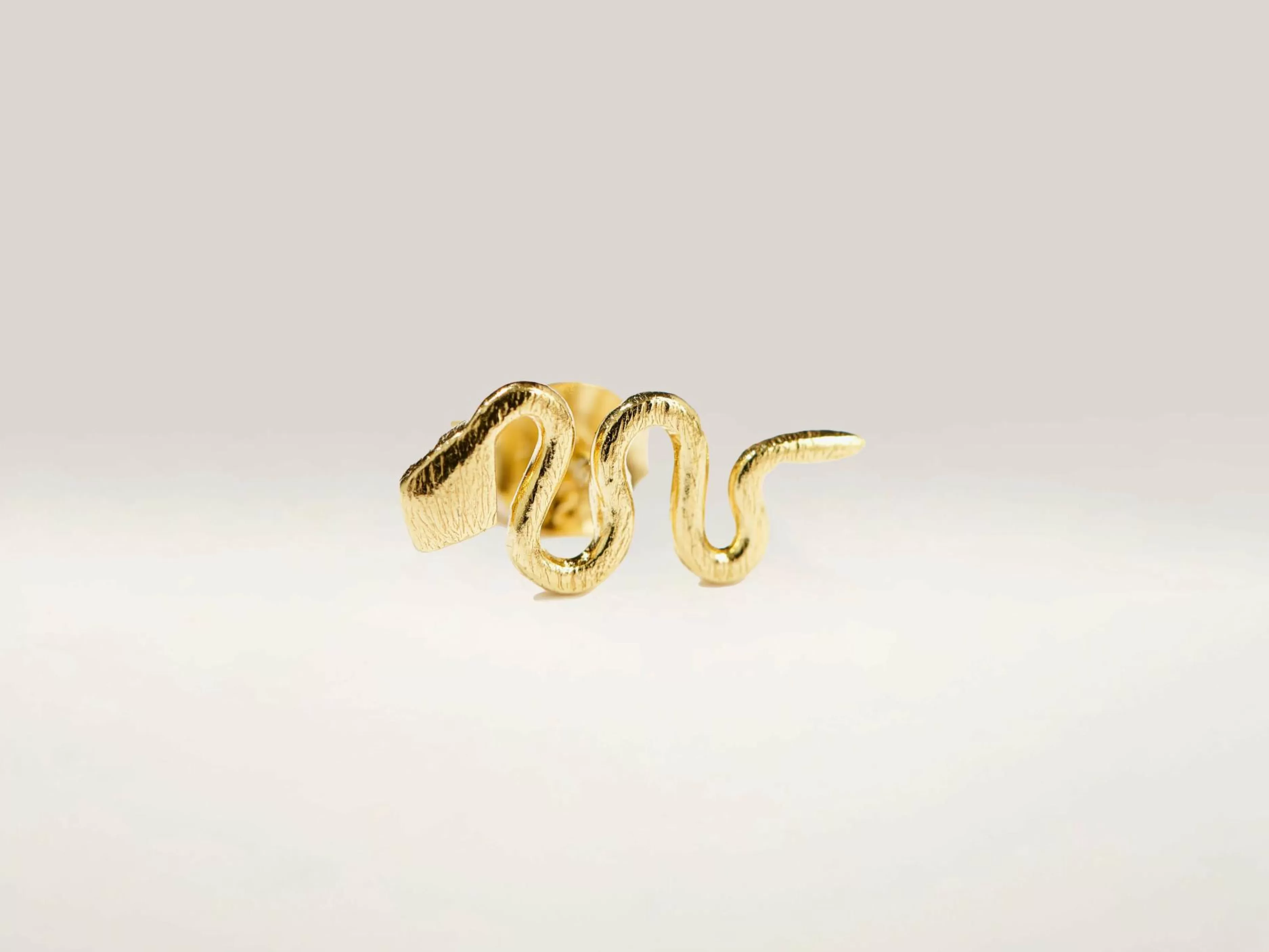 Serpent Stud Oorbellen-Vadi jewels Shop